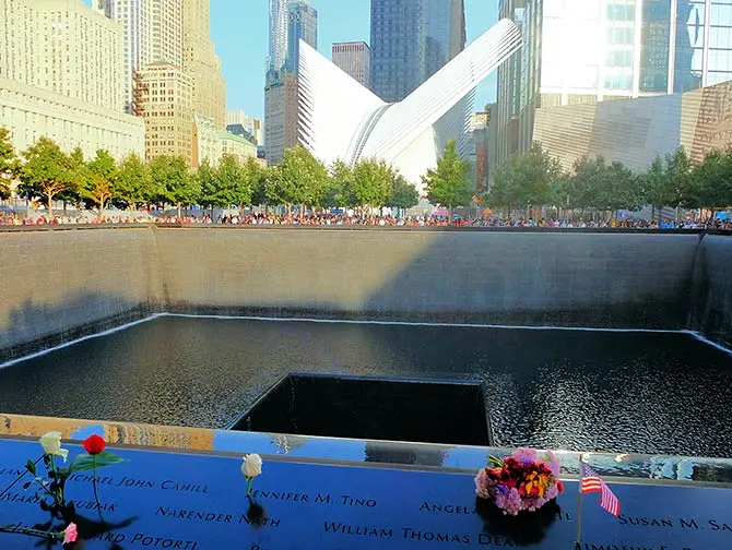 ニューヨーク 9/11メモリアル - NewYork.jp
