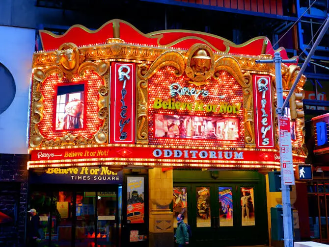 ニューヨーク Ripley's Believe It or Not! 博物館 - 外観