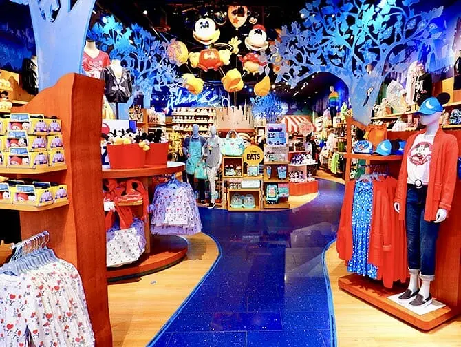 タイムズスクエア ディズニーストア