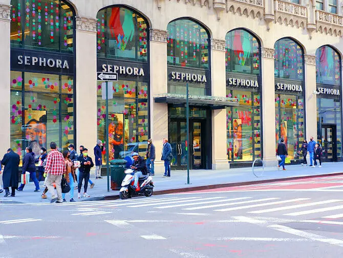 ニューヨーク アッパーイーストサイドでのショッピング Fifth Avenue