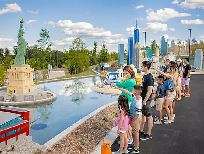 LEGOLAND ニューヨークリゾートのチケット - LEGO ミニランド