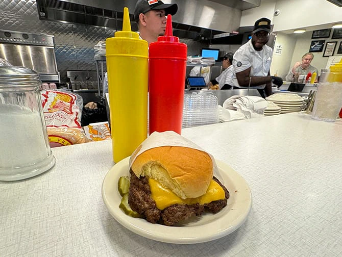 ニューヨークでいちばん美味しいバーガー - ハンバーガー・アメリカのバーガー