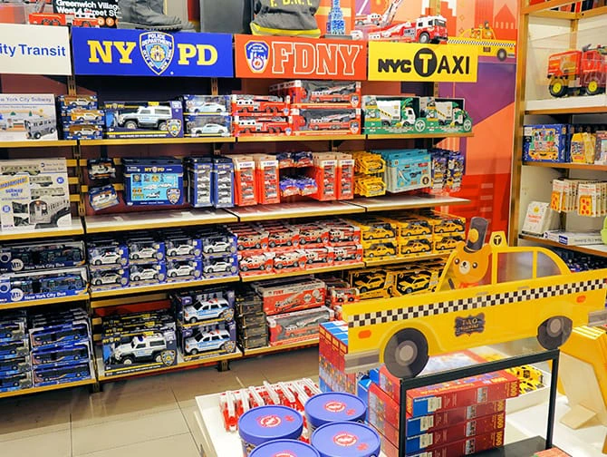 ニューヨーク FAO シュワルツ - NewYork.jp