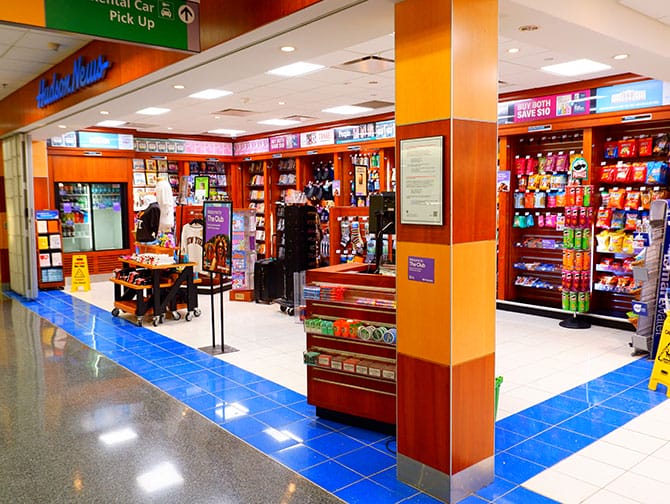 ニューヨーク スチュワート 国際空港（SWF） - 売店