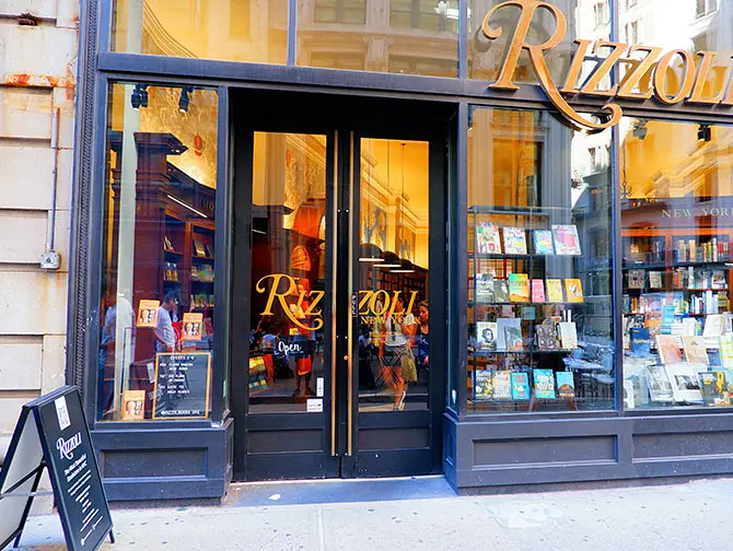 ニューヨークの書店 - Rizzoli Bookstore