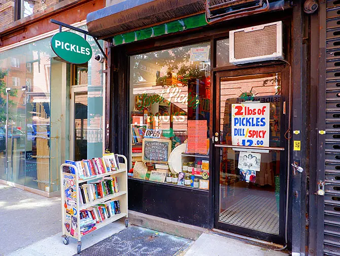 ニューヨークの書店 - Sweet Pickle Bookstore