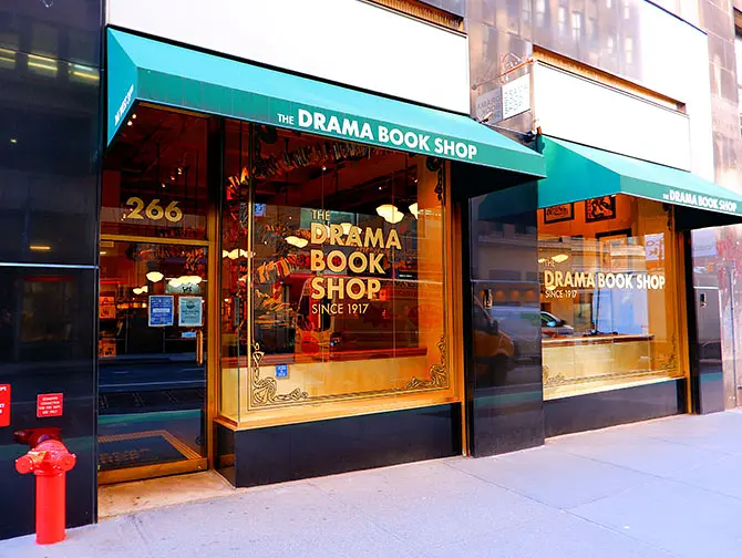 ニューヨークの書店 - The Drama Bookshop